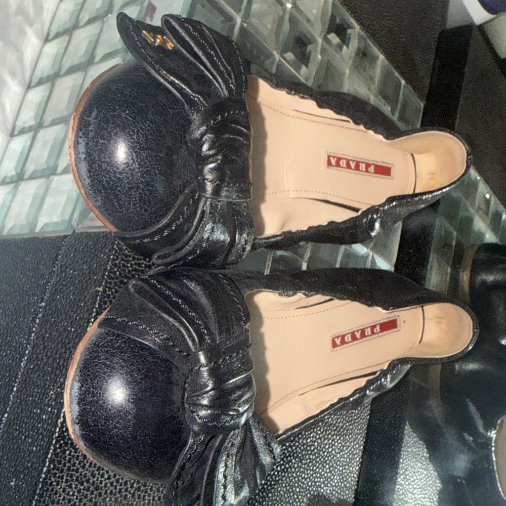 Prada leather bow flats